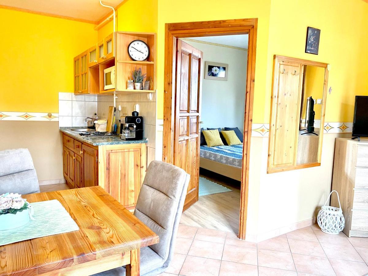 Apartamento Katalin App. Zalagyoengye Zalakaros Exterior foto