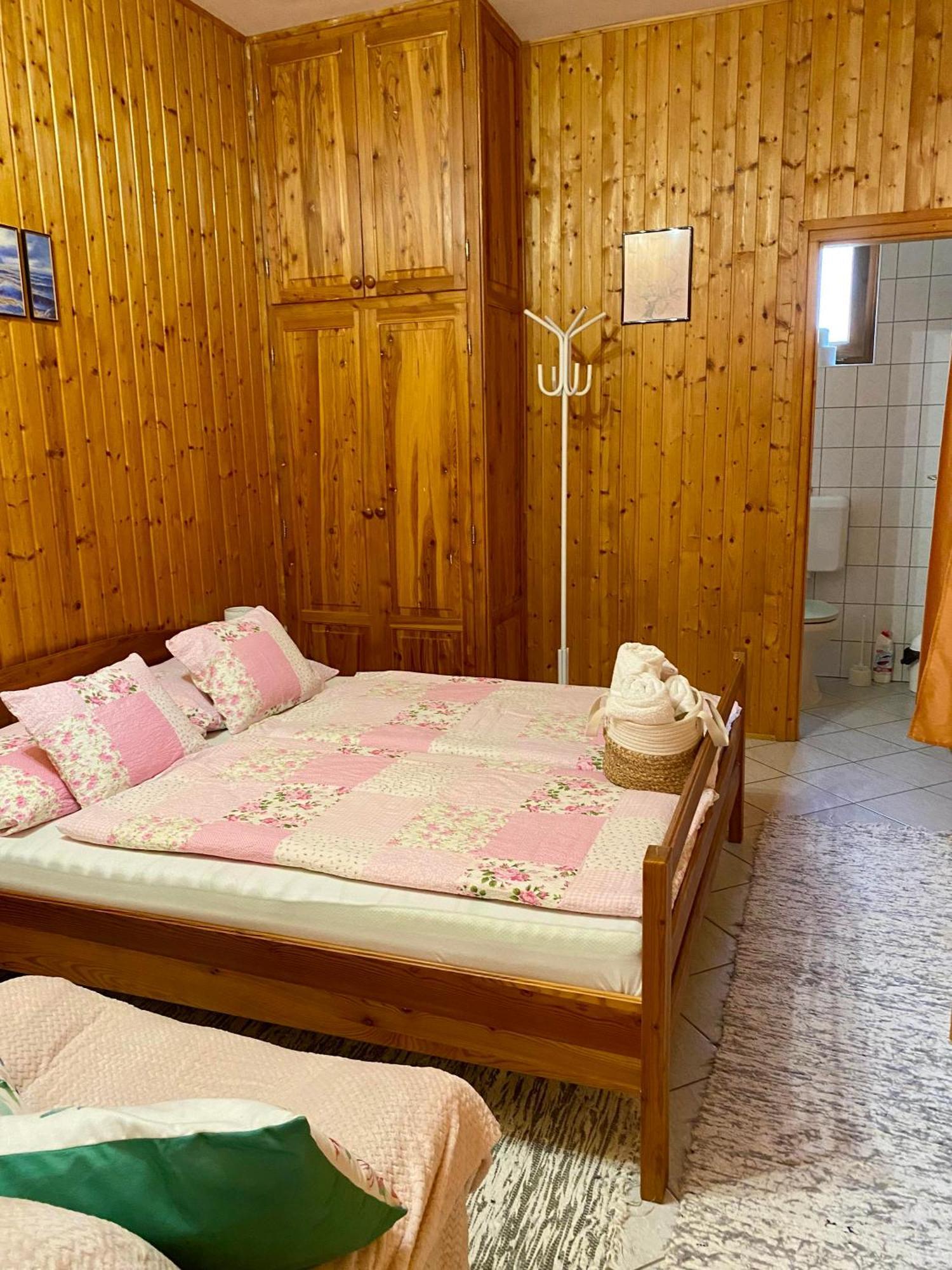 Apartamento Katalin App. Zalagyoengye Zalakaros Exterior foto