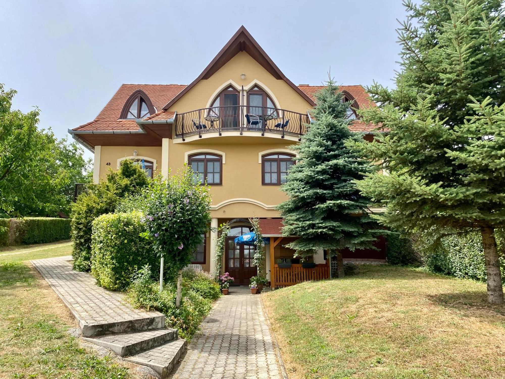 Apartamento Katalin App. Zalagyoengye Zalakaros Exterior foto