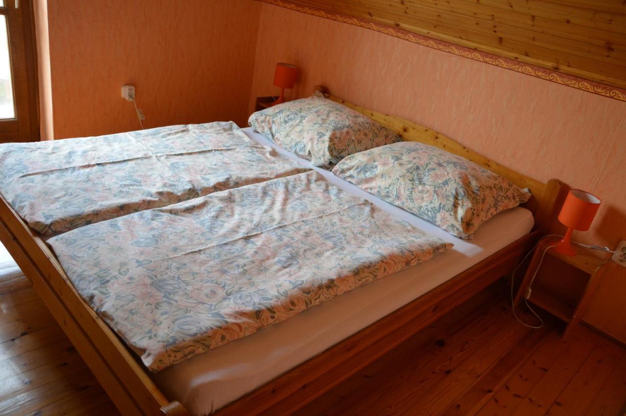 Apartamento Katalin App. Zalagyoengye Zalakaros Exterior foto